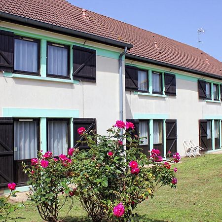 Contact Hotel Restaurant La Chaumiere Entre Orgeval Et Flins A13 Sortie 8 Les Mureaux Luaran gambar