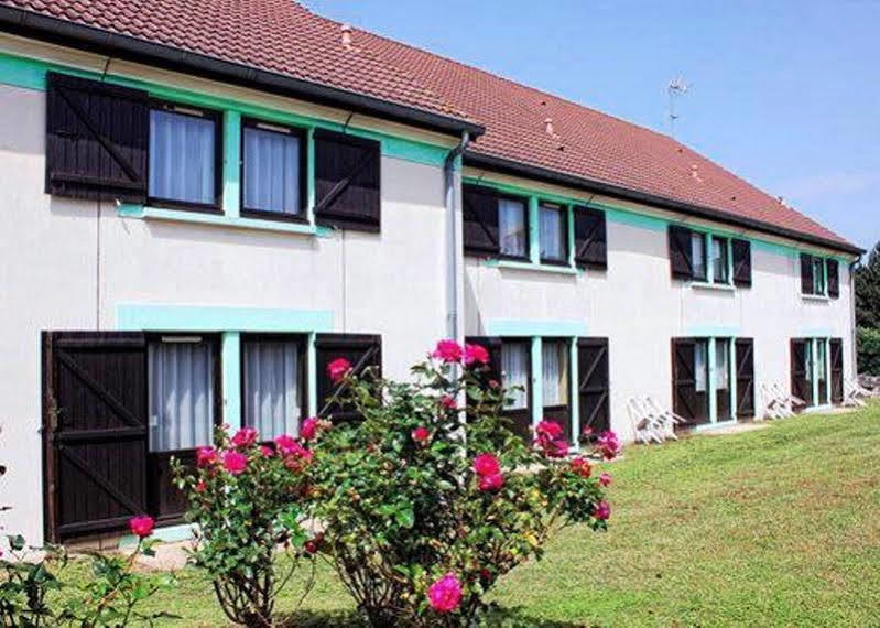 Contact Hotel Restaurant La Chaumiere Entre Orgeval Et Flins A13 Sortie 8 Les Mureaux Luaran gambar