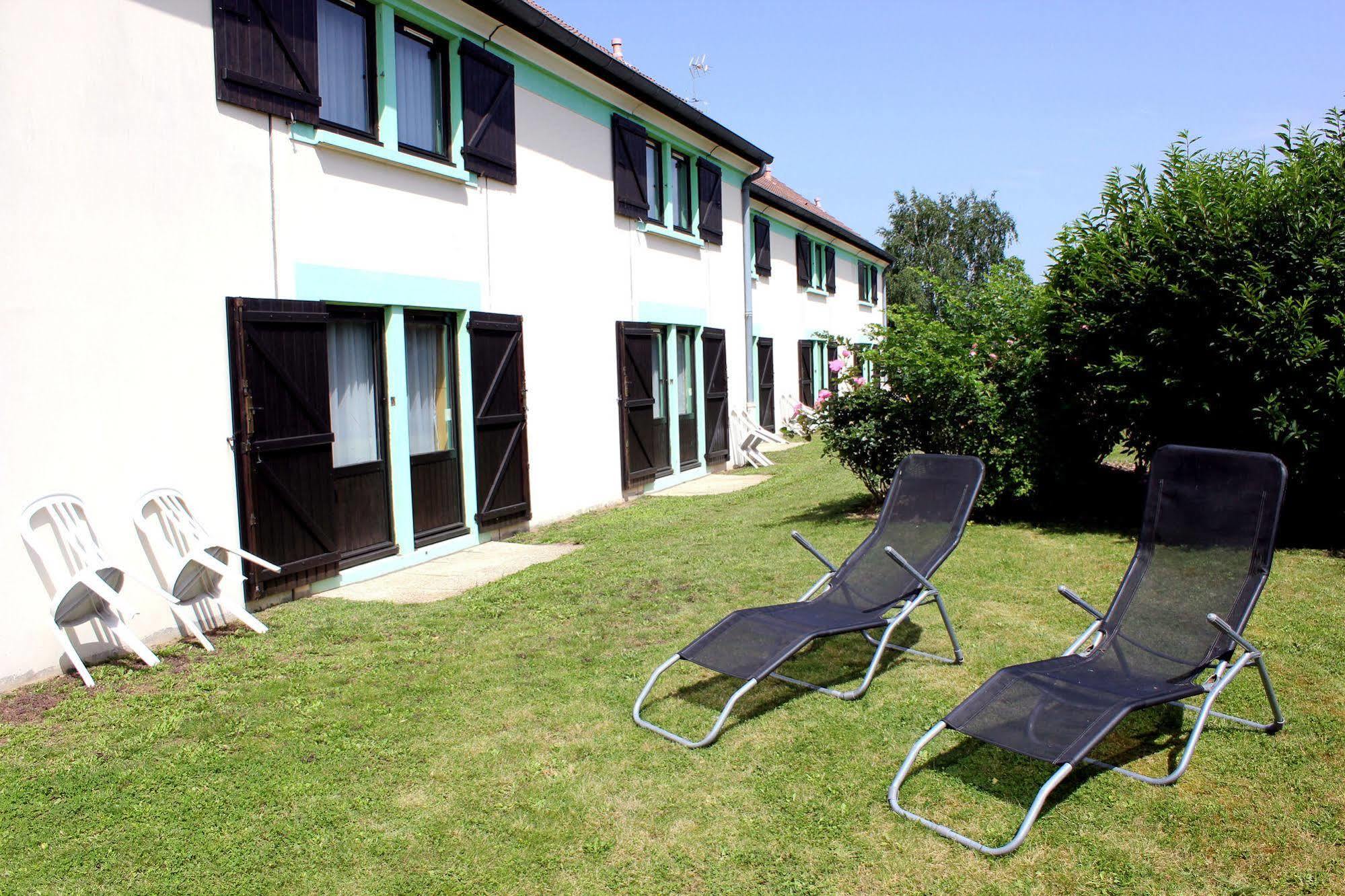 Contact Hotel Restaurant La Chaumiere Entre Orgeval Et Flins A13 Sortie 8 Les Mureaux Luaran gambar